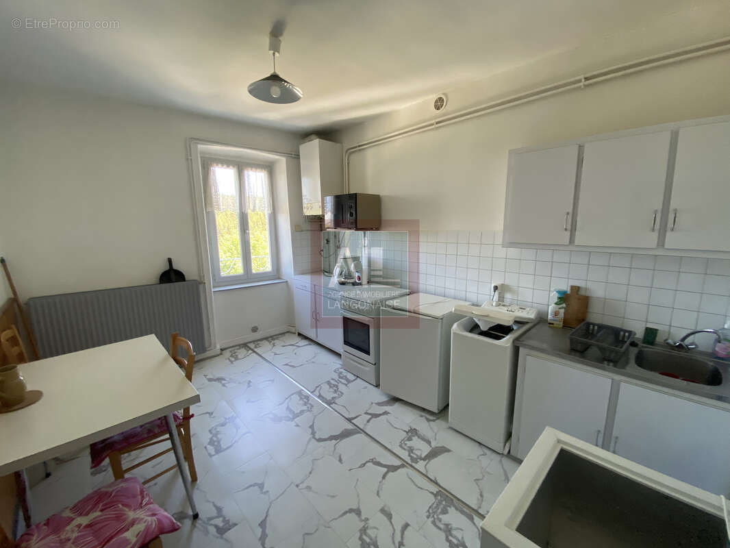 Appartement 350 m² à Grandrieu  - photo 2