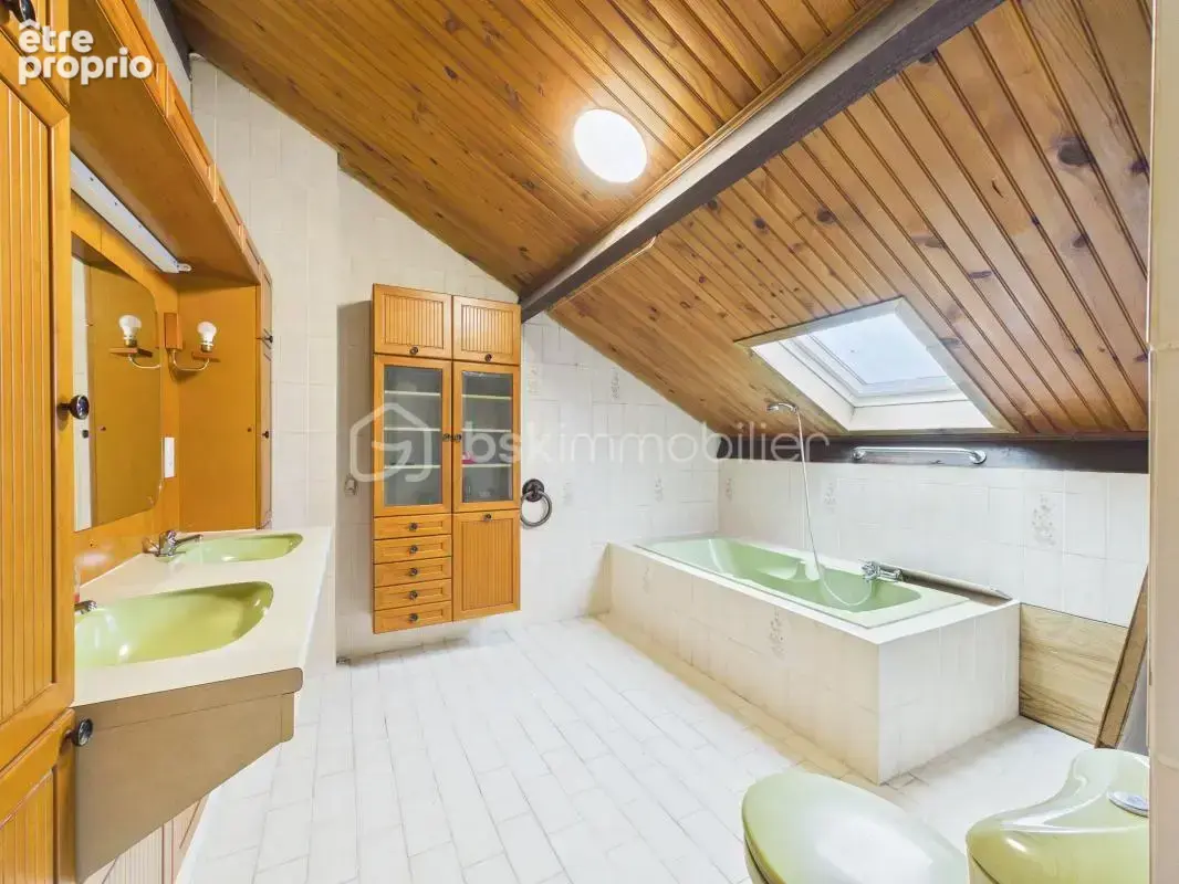 Duplex lumineux et confortable avec garage et caves - photo 5