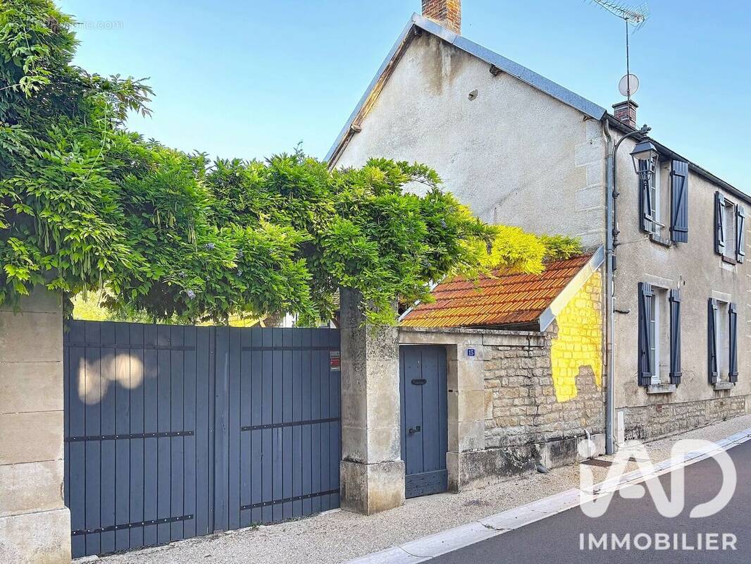 Photo 1 - Maison à CRY