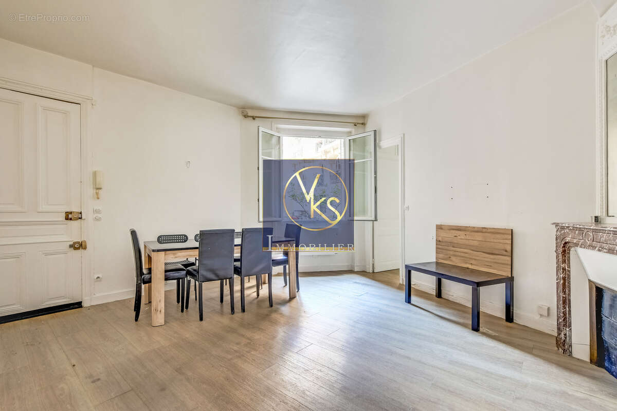 Appartement à PARIS-15E
