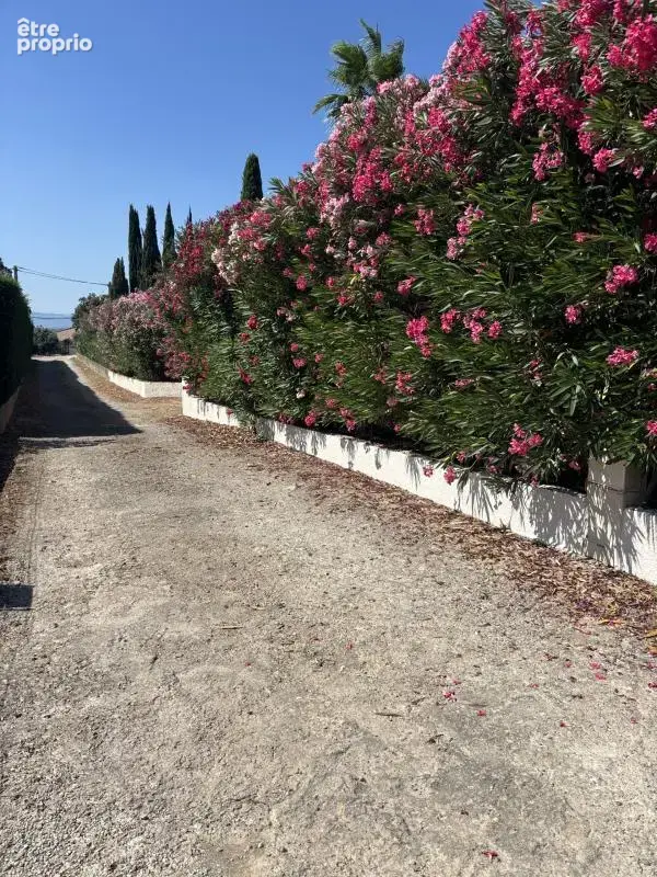 Flayosc, maison de 138 m² avec piscine sur 1 200 m² de terrain - photo 8