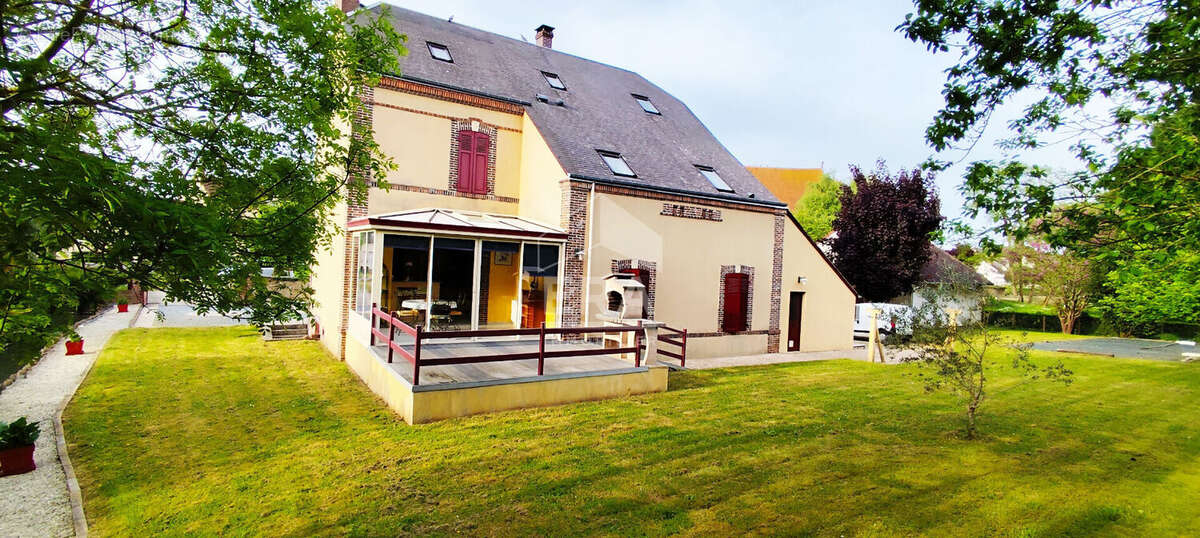Maison 243m² à la ferté-bernard - photo 2