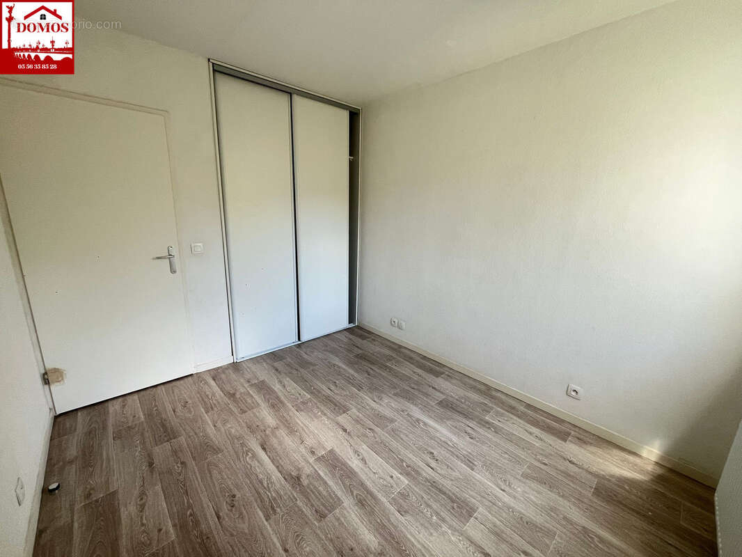 Appartement à PAREMPUYRE