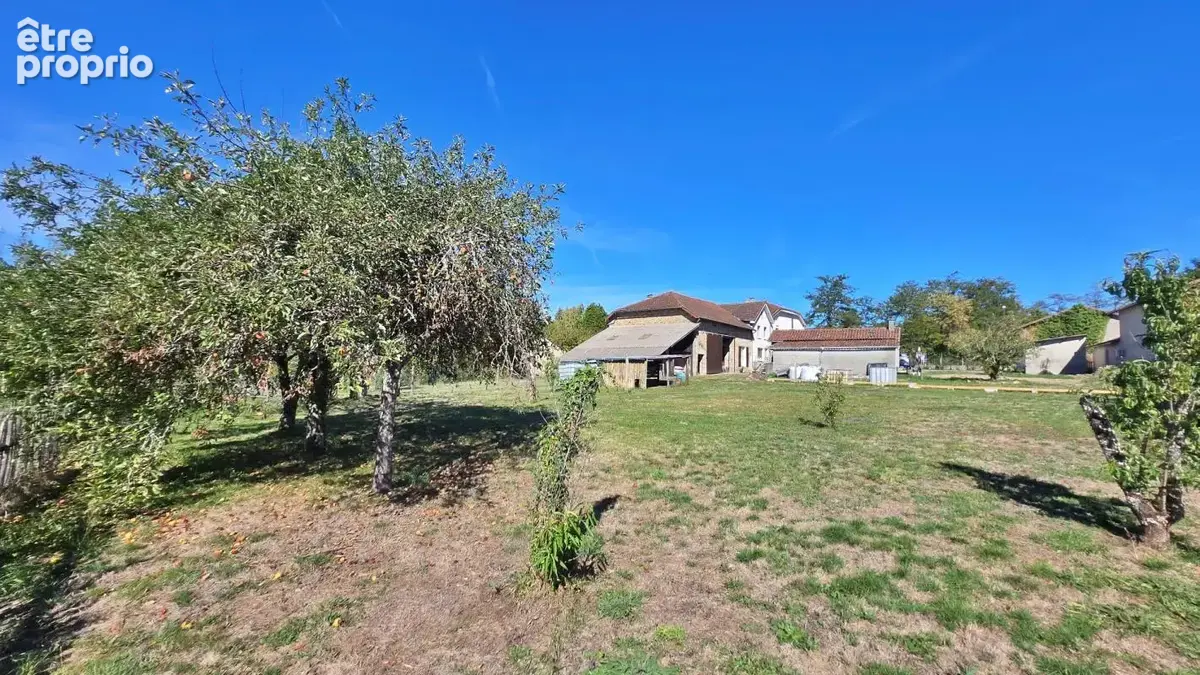 Maison de village en Pierre 5p + Grange + Garage + Jardin - Proche Saint-Junien - photo 7