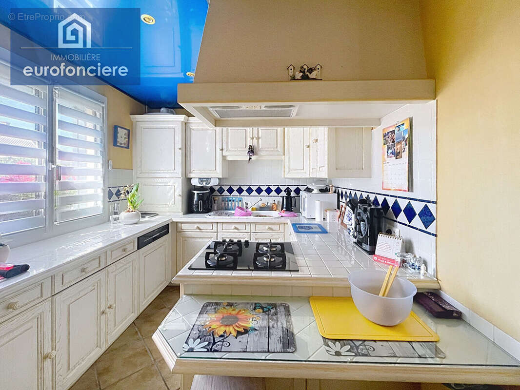 Maison à SAINTE-SAVINE