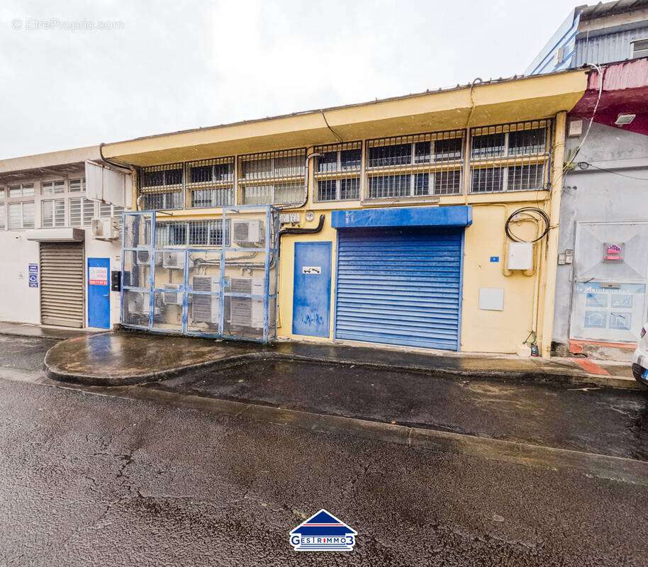 Commerce à FORT-DE-FRANCE