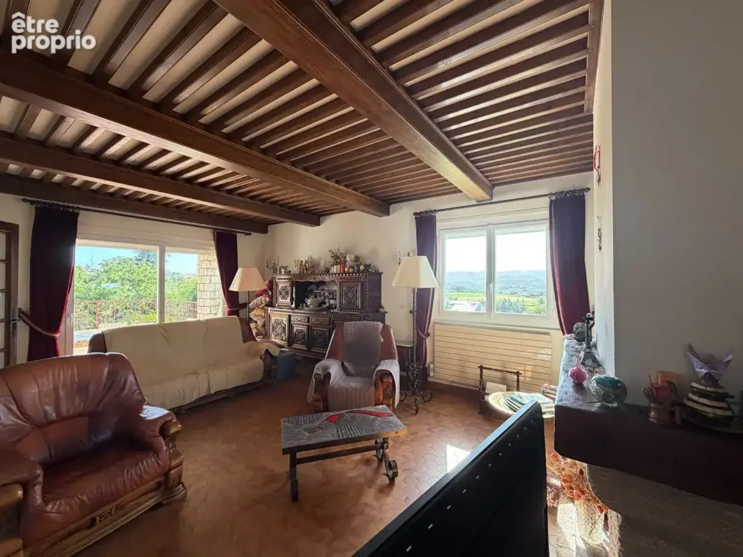 Maison familiale 160 m²  5 chambres  Terrain 1 600 m²  Double garage  Vernoux-en-Vivarais - photo 8