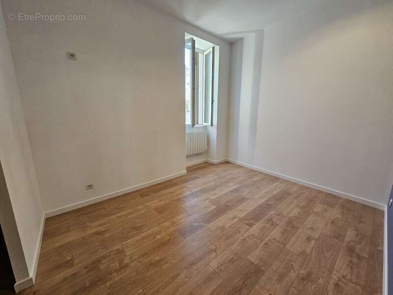 Appartement à MARSEILLE-11E