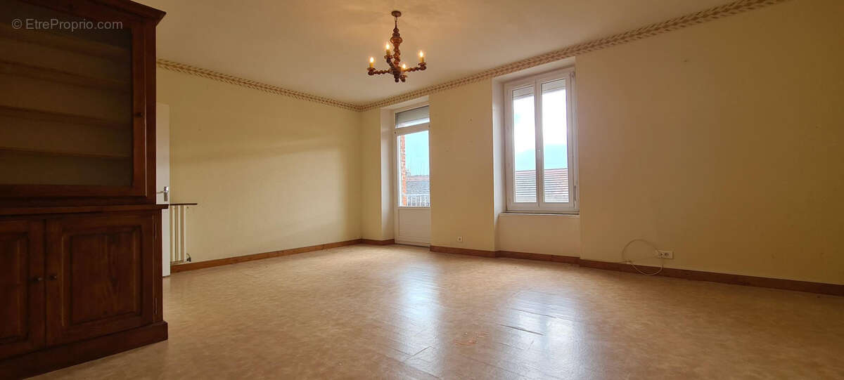 Appartement à SAINT-AGREVE