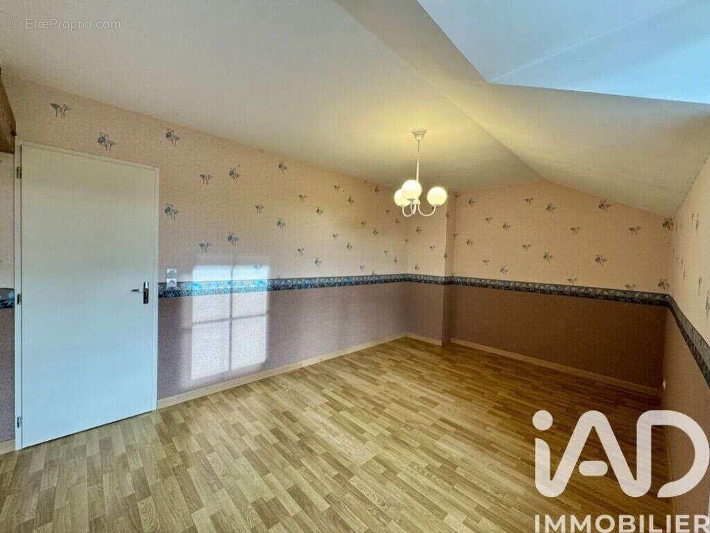 Maison 162 m² à Pouant  - photo 7