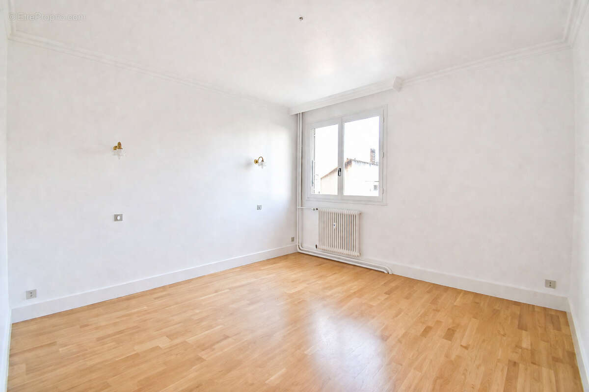 Appartement à MOULINS