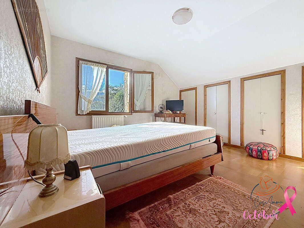 Maison à BELLEGARDE-SUR-VALSERINE