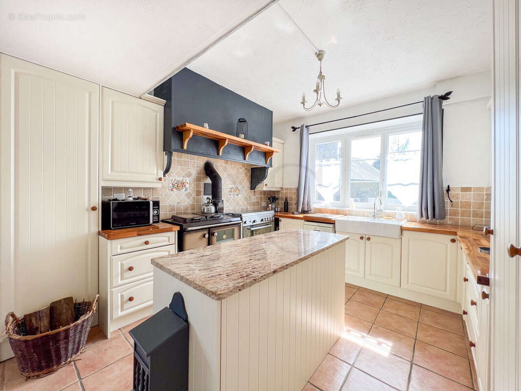 Maison à JOUE-DU-BOIS