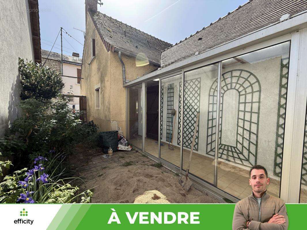Maison à TOURNON-SAINT-MARTIN