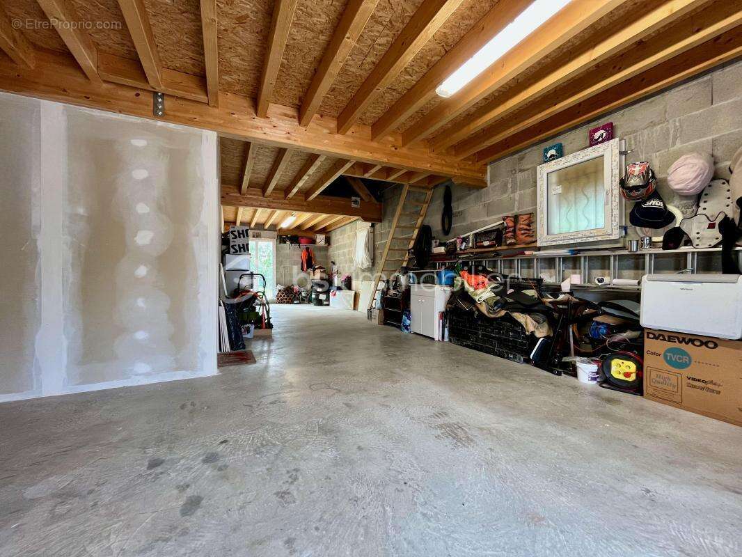 Maison à LA TOUR-DU-PIN