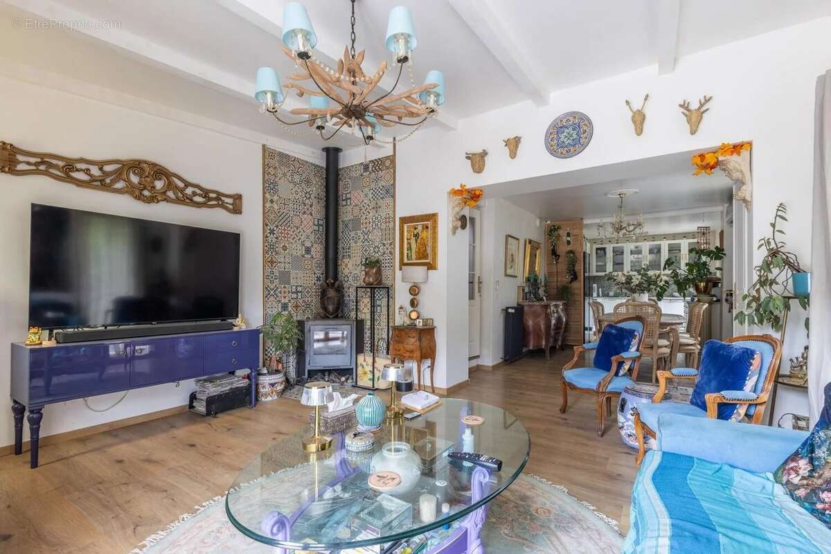 Escarene : bien rare sur le secteur ! propriété de charme avec maison individuelle 4 pièces, 3 chambres, bureau, 185m²  en total - photo 8