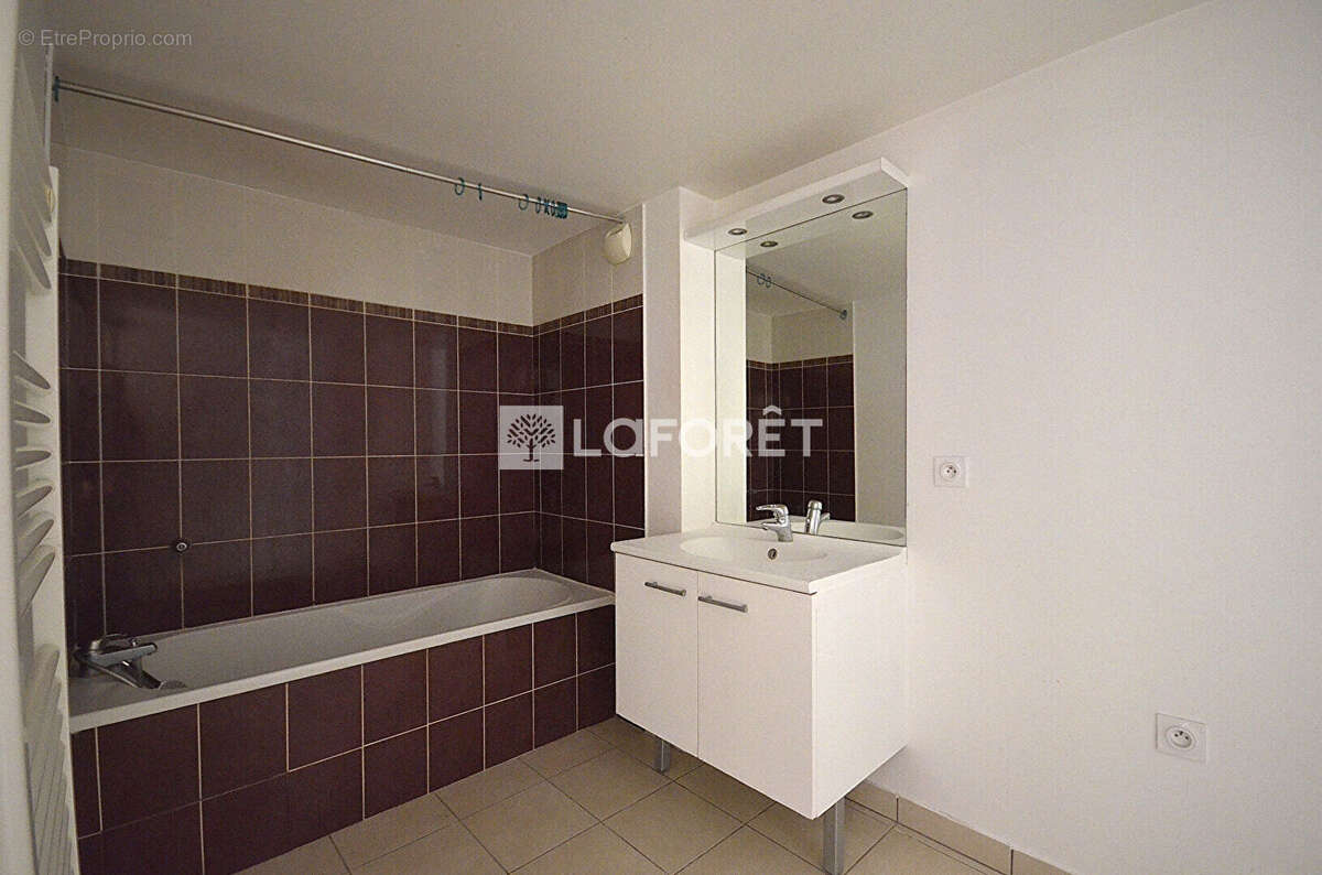 Appartement à VAULX-EN-VELIN