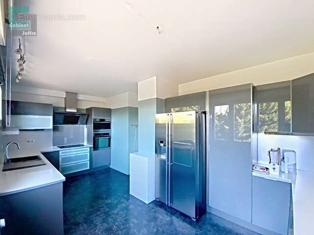 Appartement à FONTAINEBLEAU