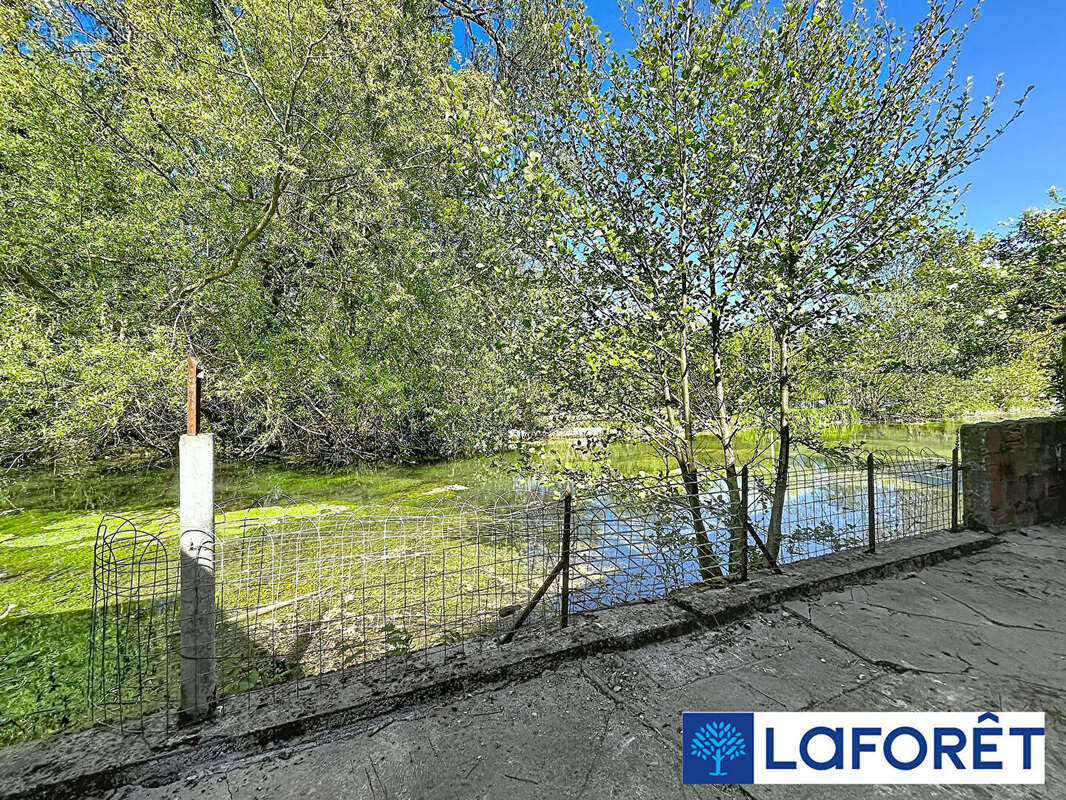 Maison à IS-SUR-TILLE