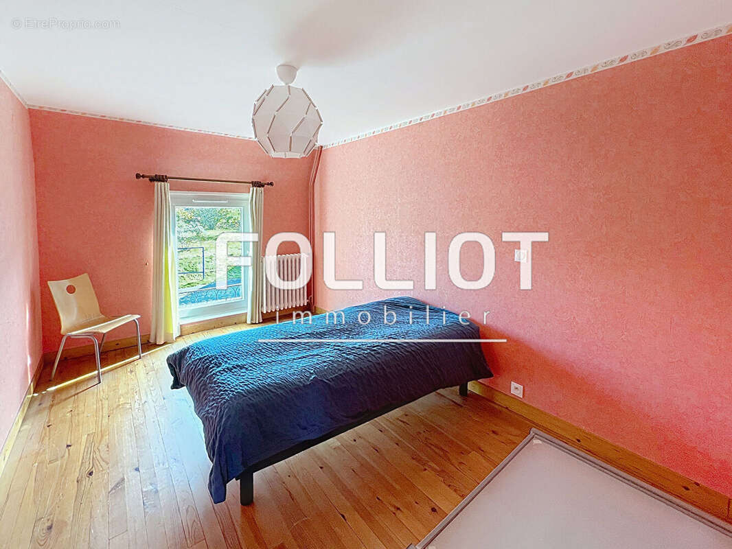 Maison à SAINT-SAUVEUR-LENDELIN