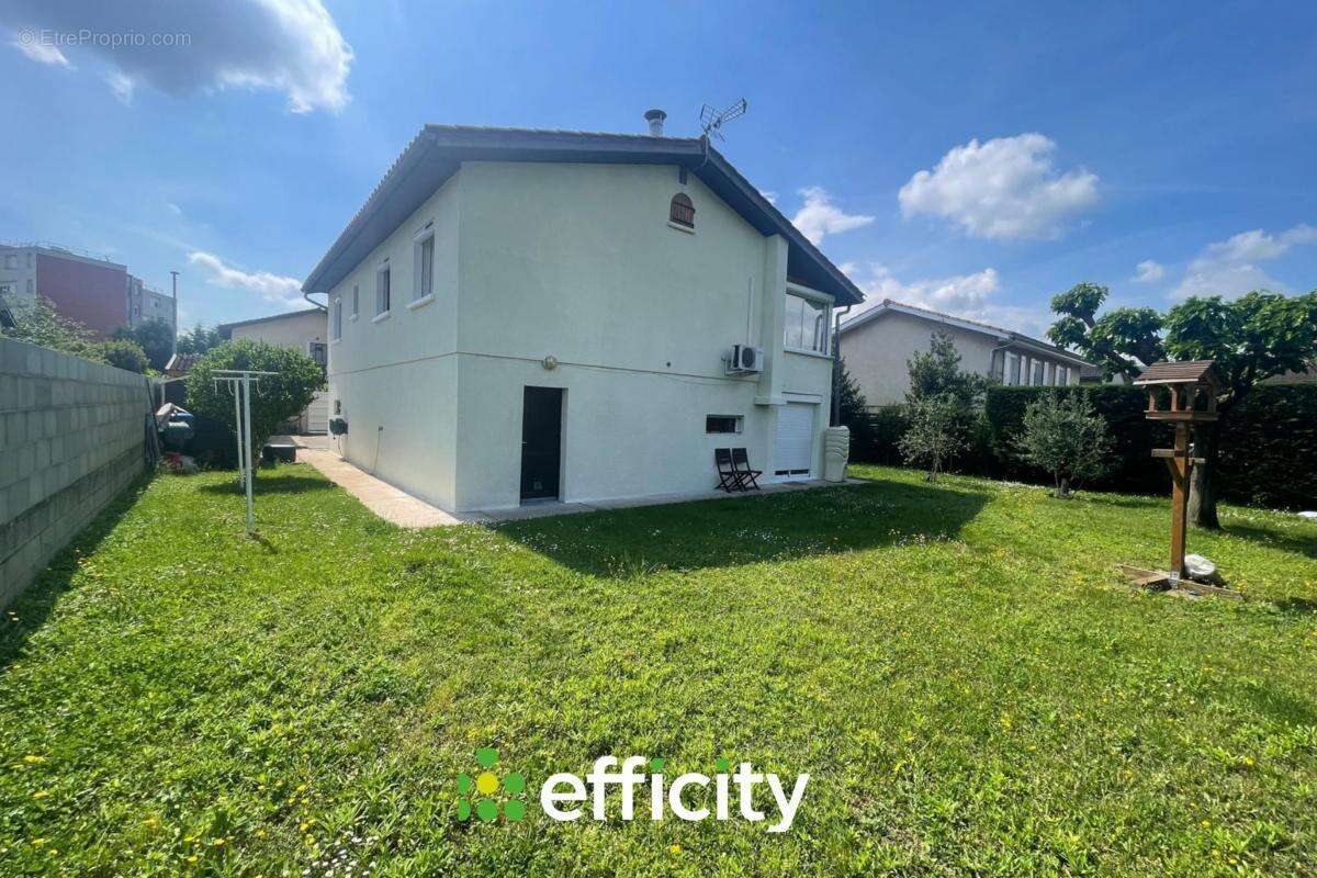 Maison à CHASSE-SUR-RHONE