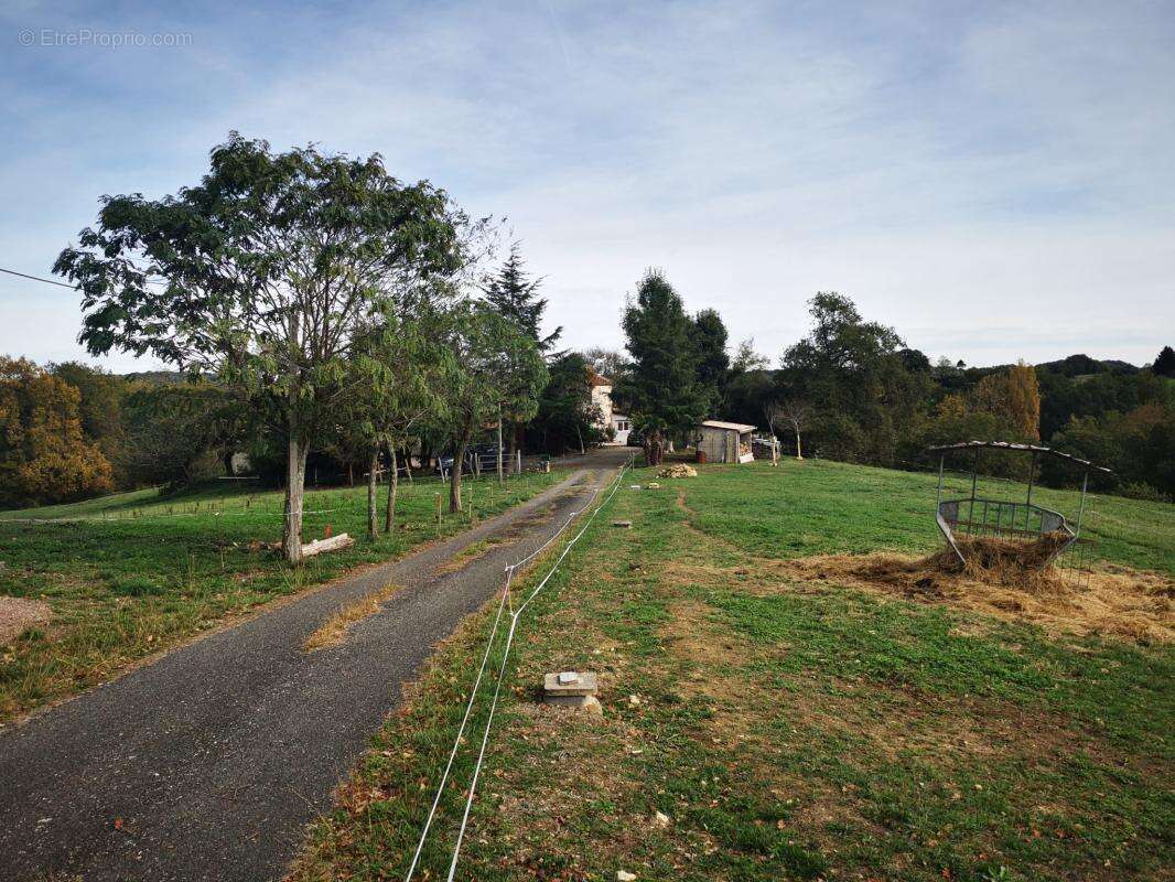 Maison à ARMOUS-ET-CAU