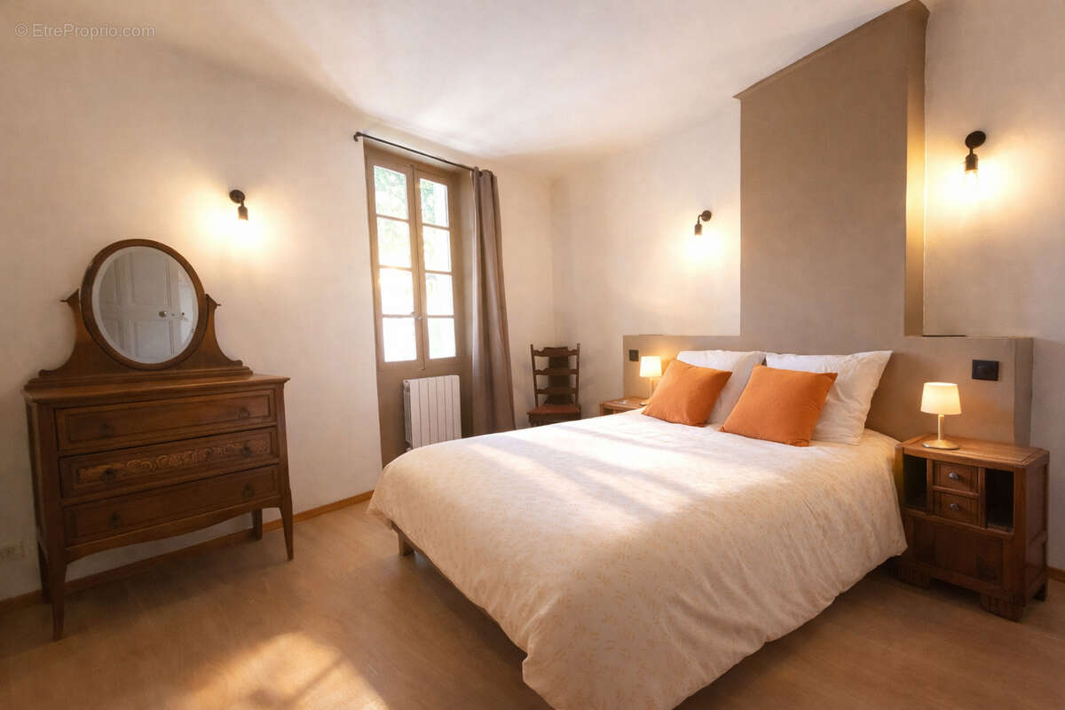 Maison à VILLES-SUR-AUZON