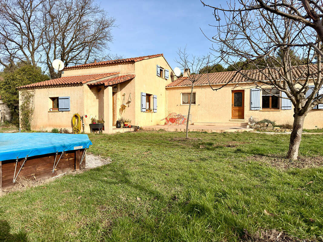 Maison à POURRIERES