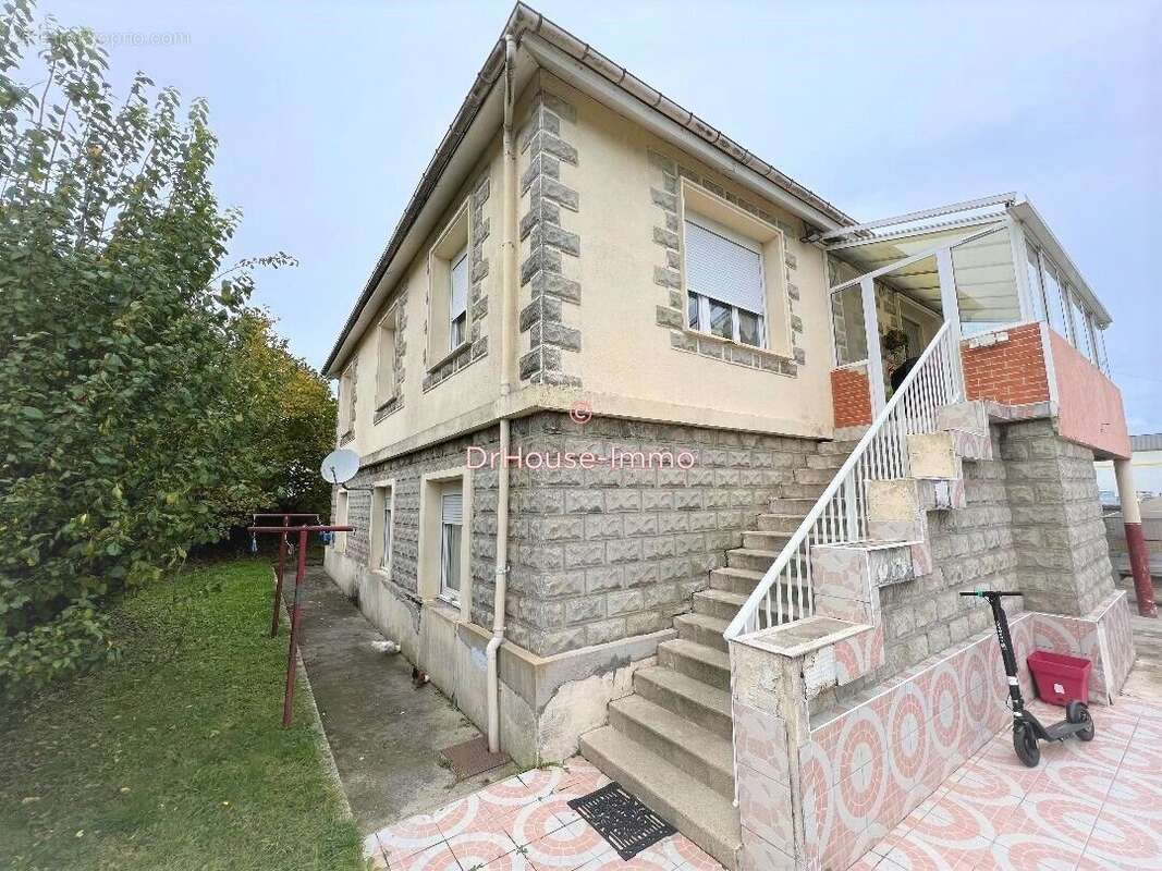 Maison 110 m² à Flers  - photo 7