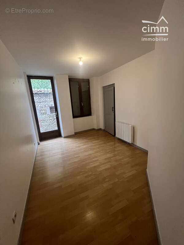Appartement à LA COTE-SAINT-ANDRE