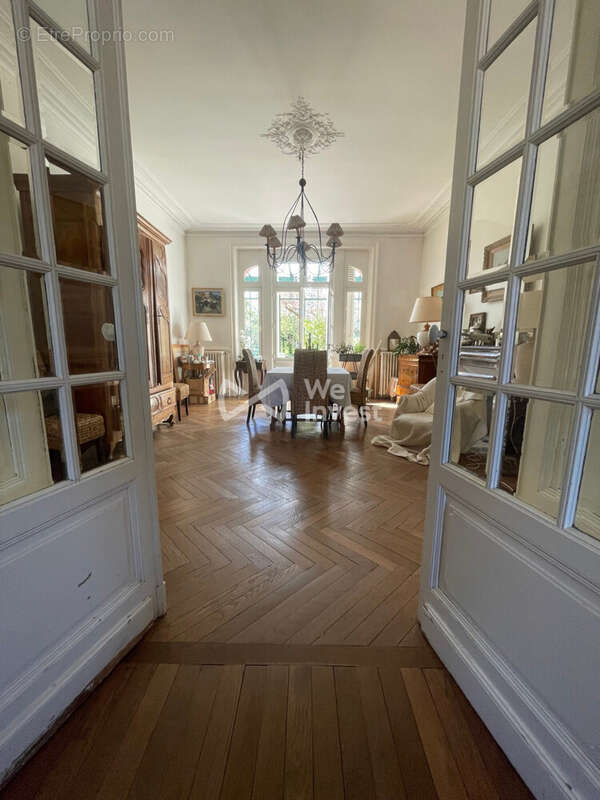 Maison 217 m² à Mazamet  - photo 8