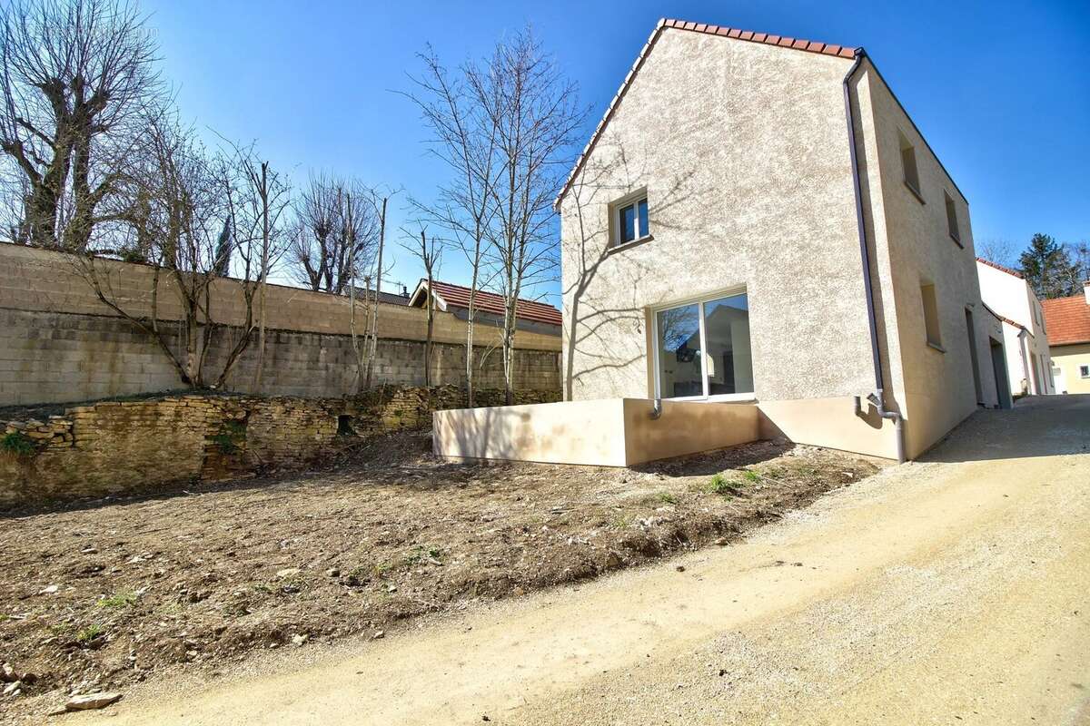 Maison à MARSANNAY-LE-BOIS