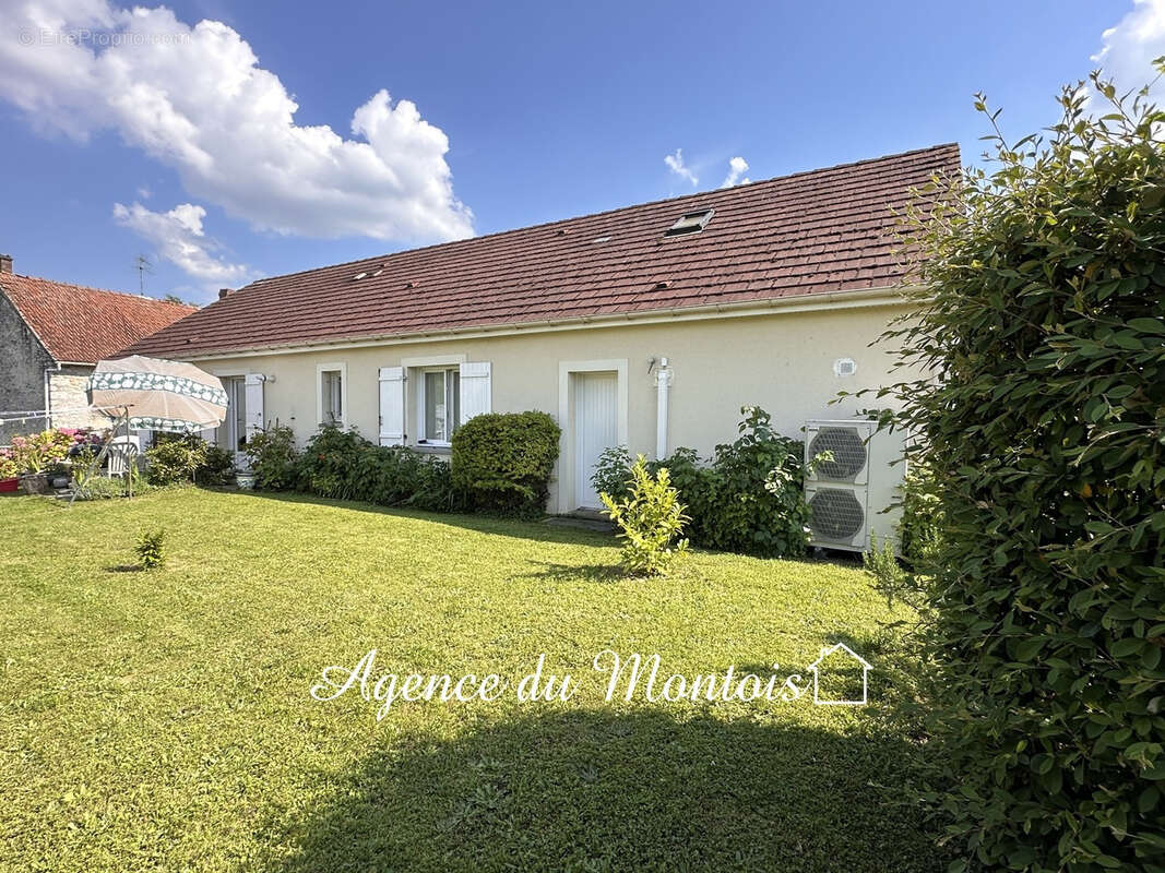 Occupation limitée à 5 ans - H85/F66 - Maison 5 pièces 99 m2 - photo 13
