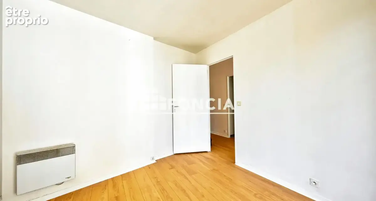 Cergy le haut - face gare – balcon plein sud – 64 m² - parking sous sol - photo 9