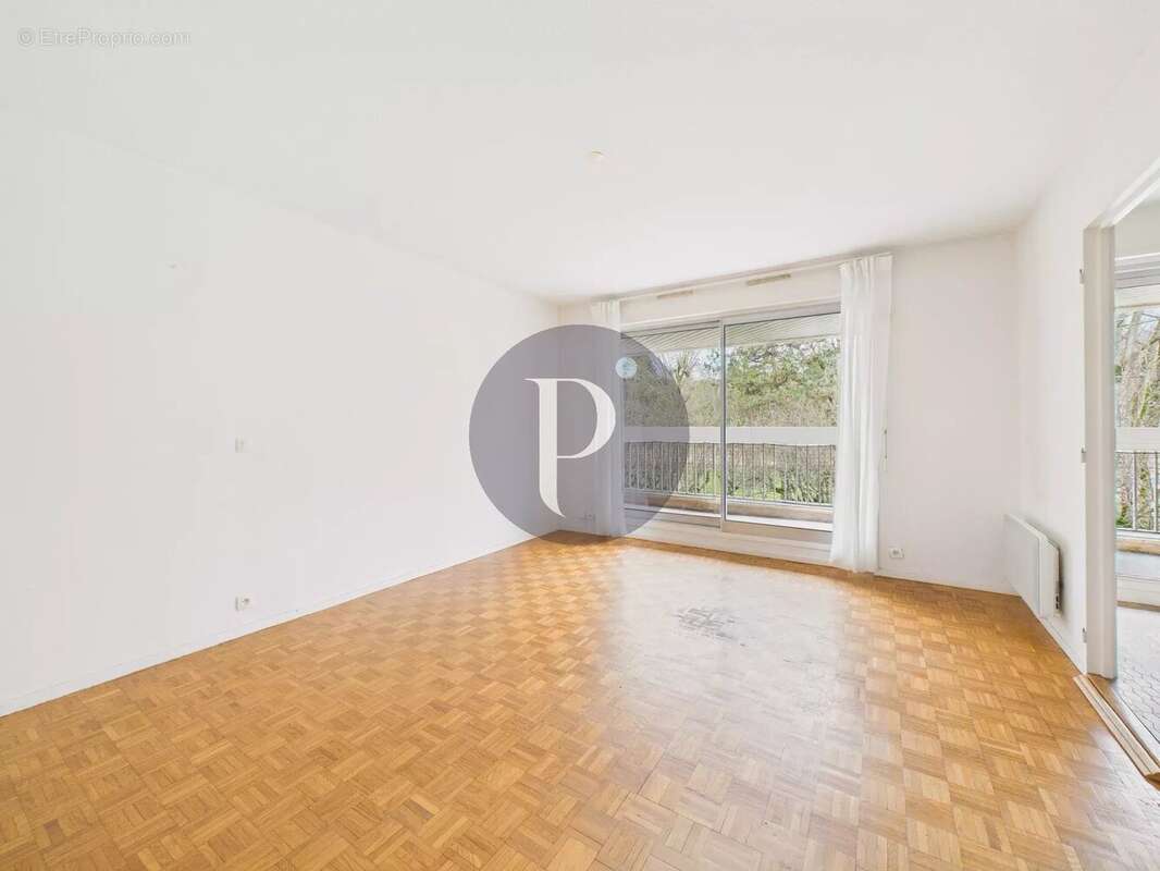 Appartement à VERRIERES-LE-BUISSON