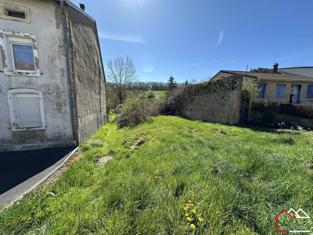Terrain à HAUTE-VIGNEULLES