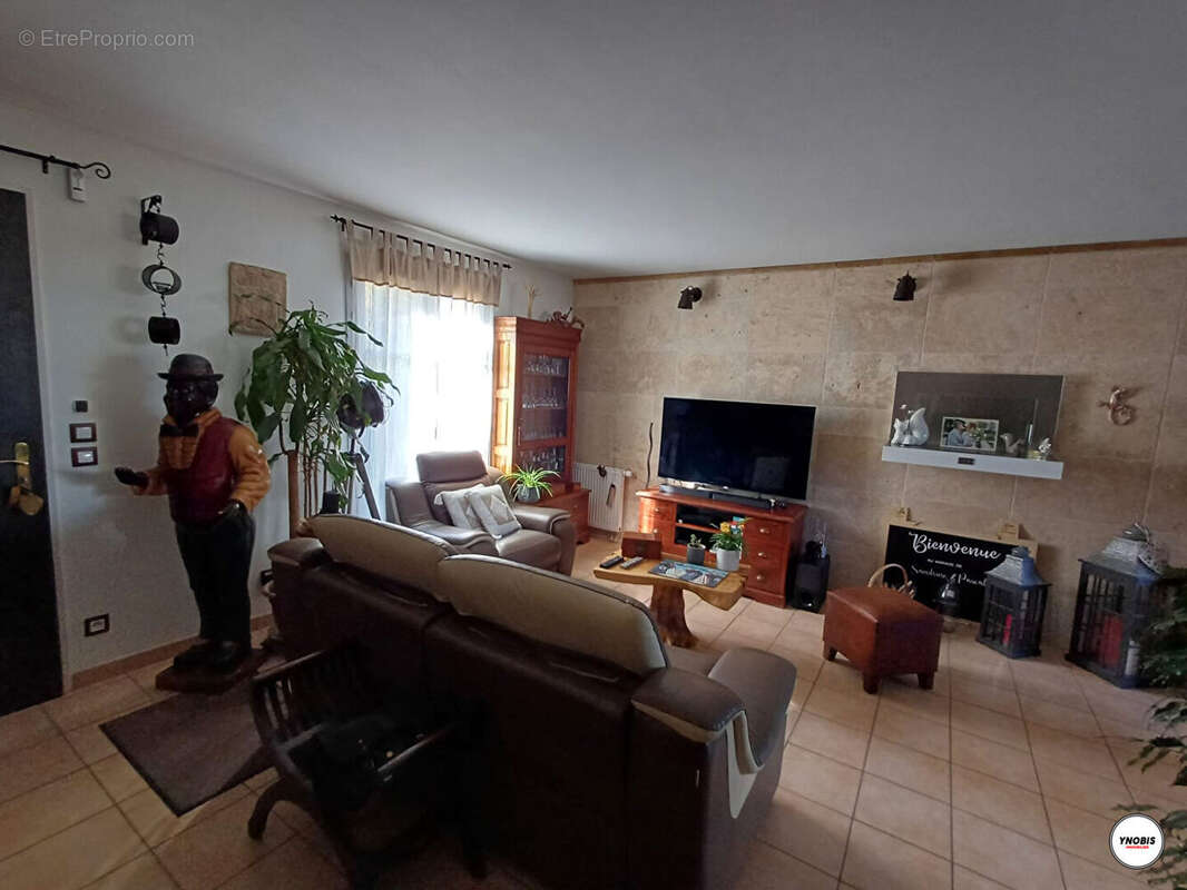 Maison à ECQUEVILLY