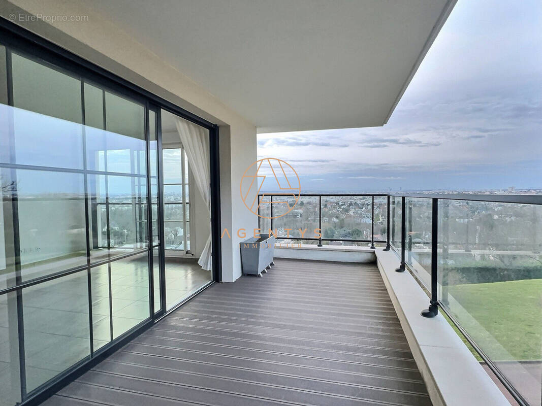Appartement à CHENNEVIERES-SUR-MARNE