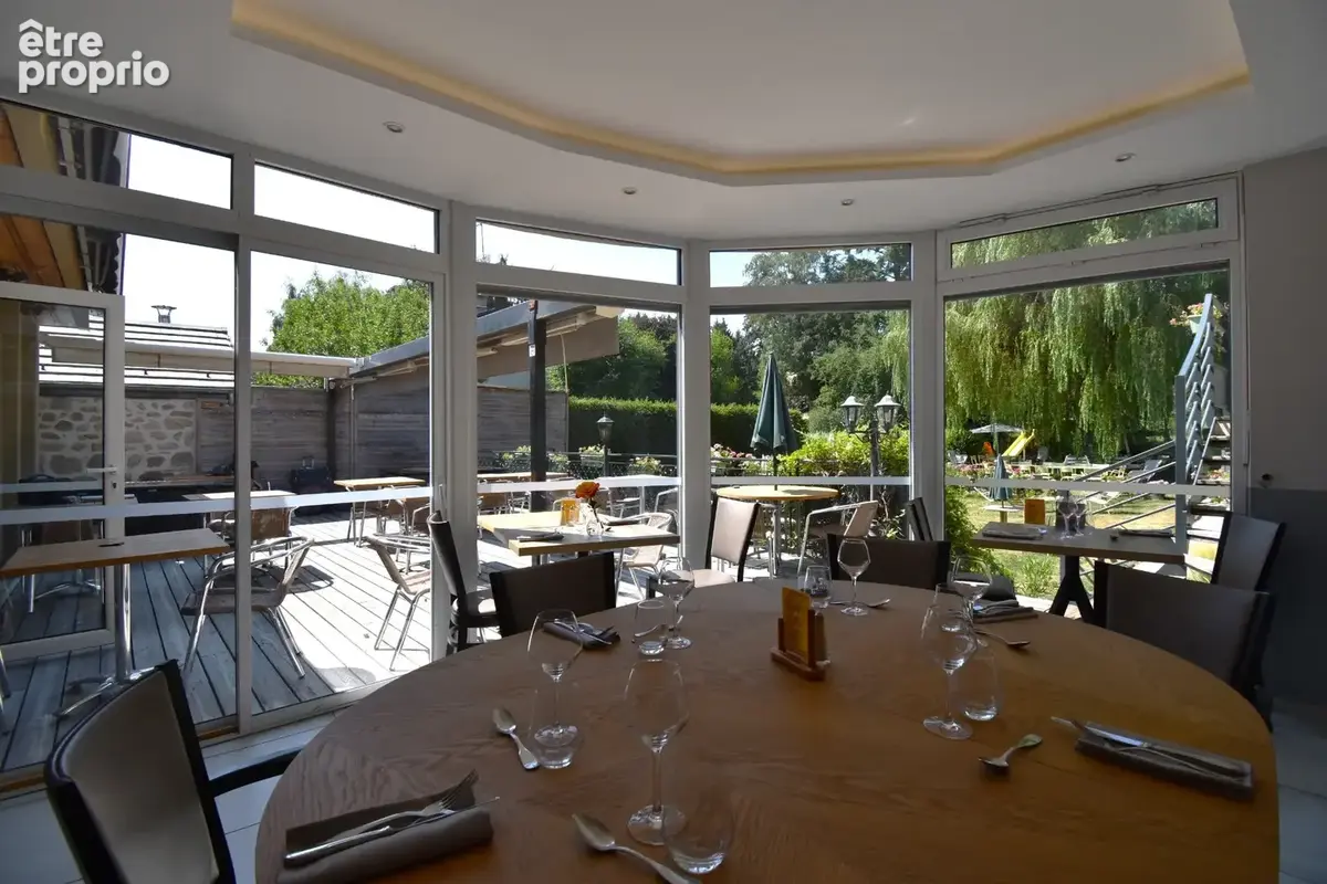 Murs et Fond Hôtel Restaurant Haute-Loire - photo 11