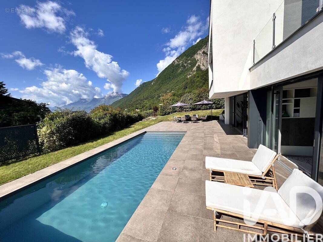 Photo 1 - Maison à LA TRONCHE