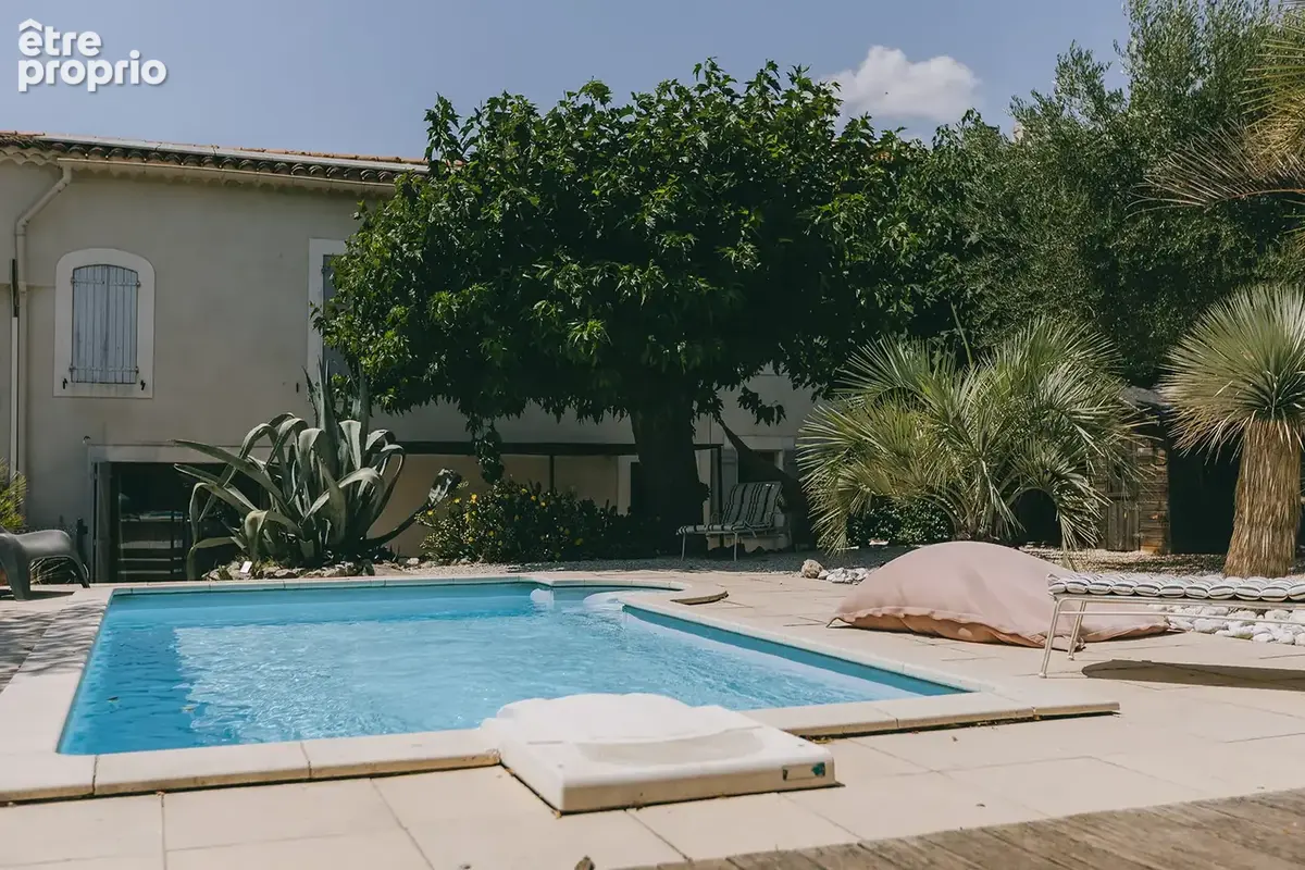 Propriété de caractère de 193 m2 avec jardin et piscine - photo 14