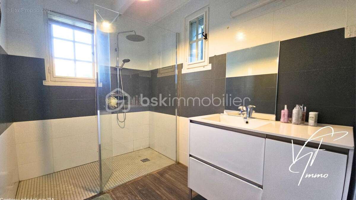 Maison à SIX-FOURS-LES-PLAGES