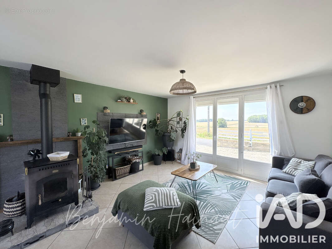 Maison 98 m² à Jouy-Le-Chatel  - photo 4