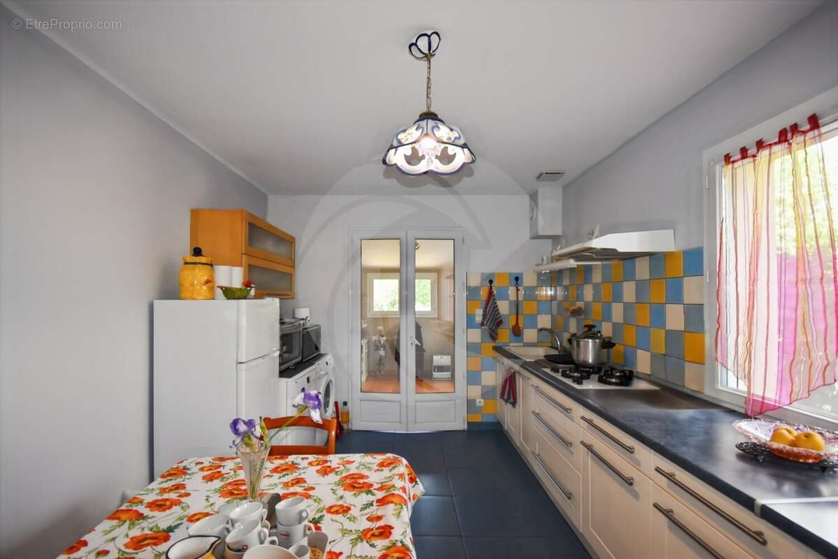 Maison à NEGREPELISSE