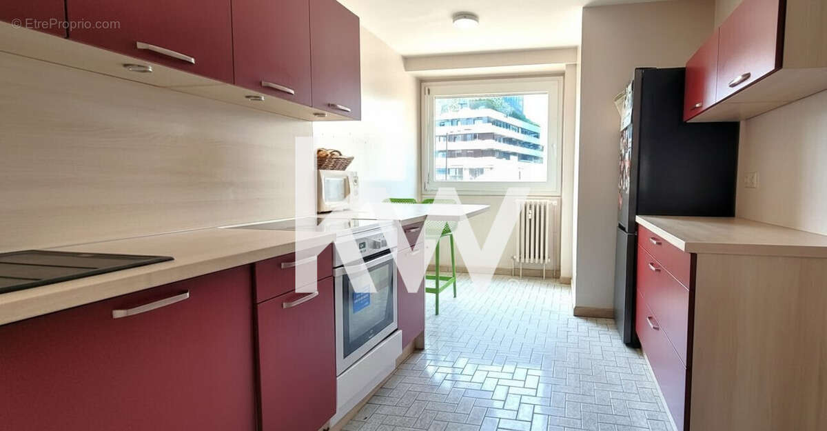 Appartement à SAINT-ETIENNE