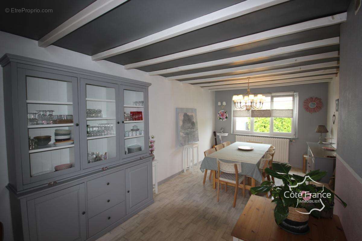 ENSEMBLE IMMOBILIER maison individuelle 4 chambres et un gît - photo 3