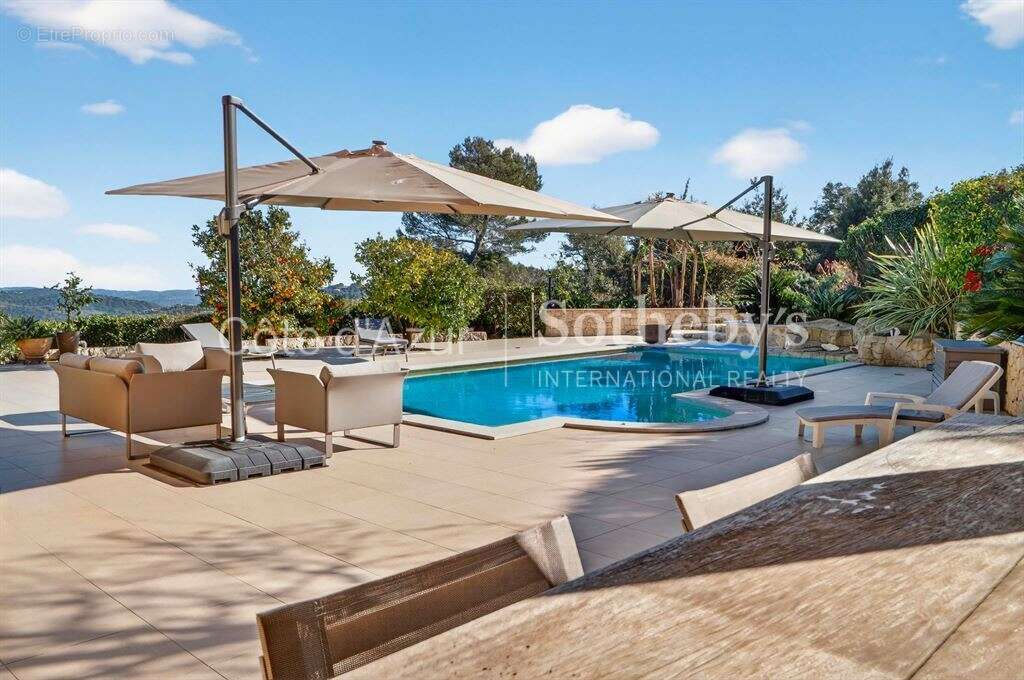 Maison à MONTAUROUX