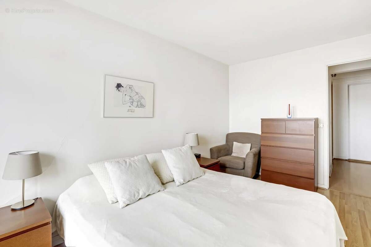 Appartement à ISSY-LES-MOULINEAUX