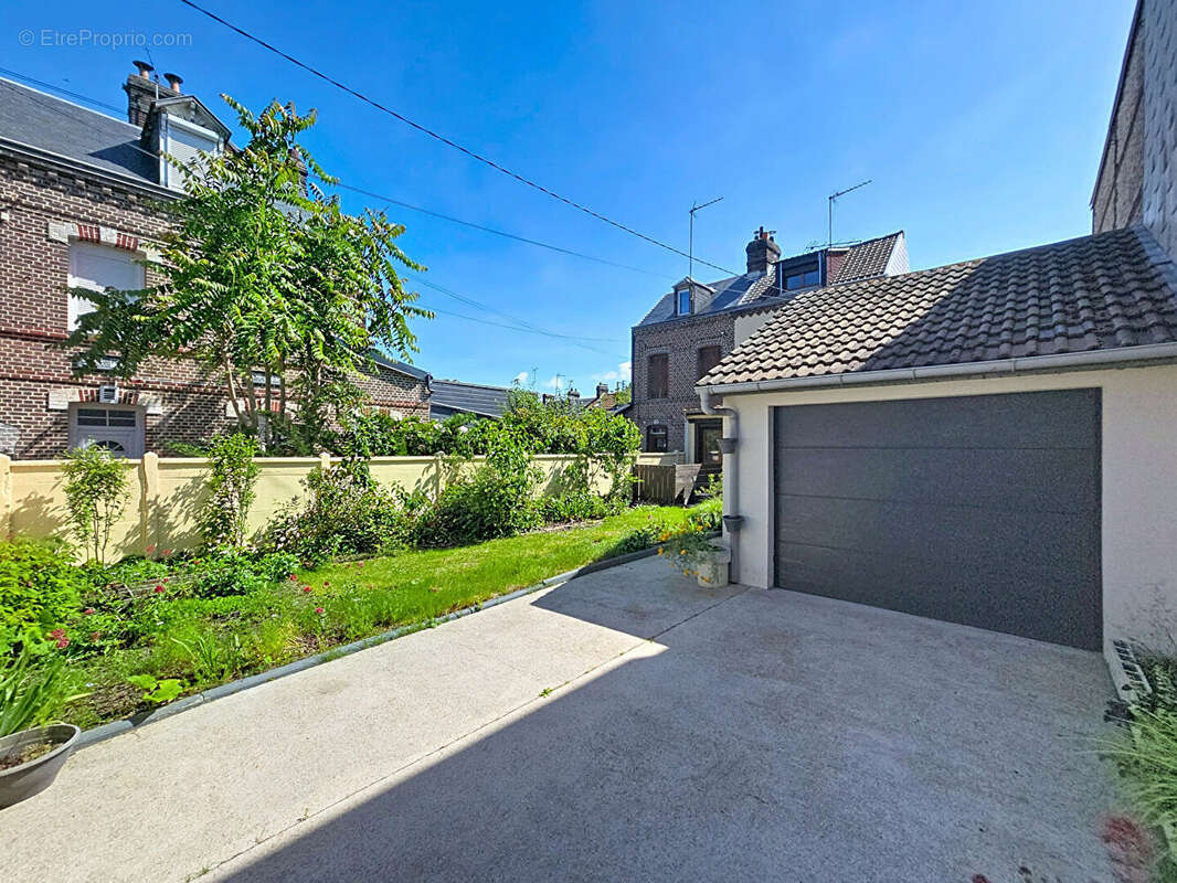 Maison Le Petit Quevilly 7 pièce(s) 131 m2 - photo 4