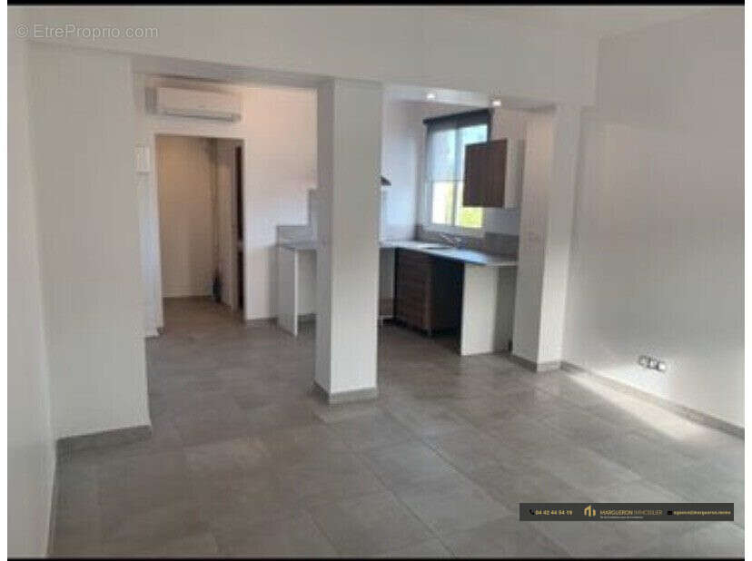 Appartement à PORT-SAINT-LOUIS-DU-RHONE